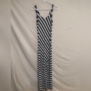 Black and white maxi dress